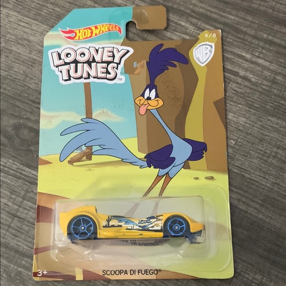 Hot Wheels Other - Hot Wheels Looney Tunes Scoopa Di Fuego Die-Cast Car